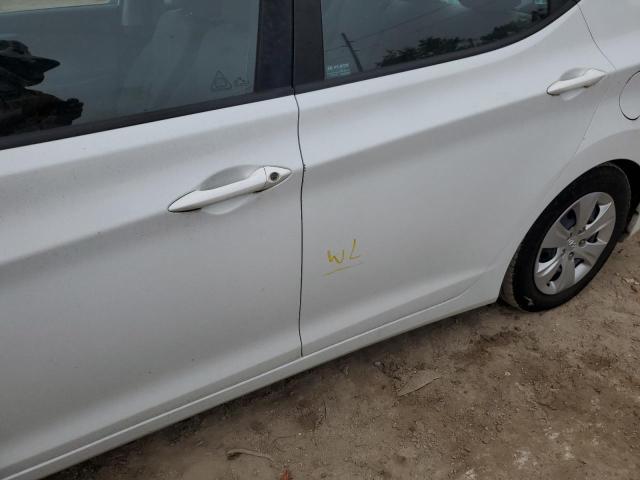 Photo 12 from auction – 2016 HYUNDAI ELANTRA SE with VIN 5NPDH4AE3GH769844