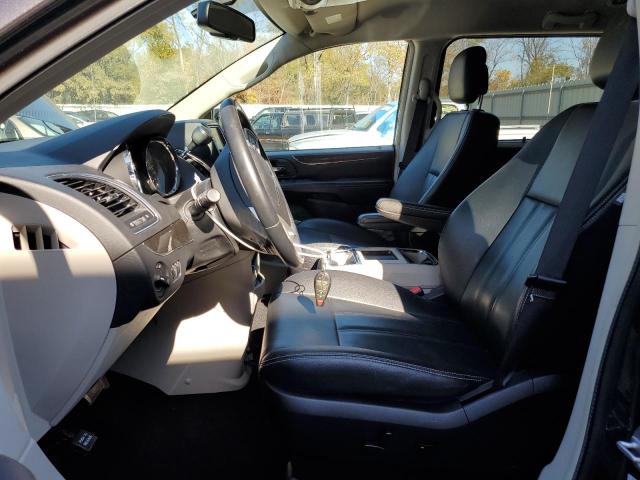 Photo 7 from auction – 2016 CHRYSLER TOWN & COU with VIN 2C4RC1BG3GR111866