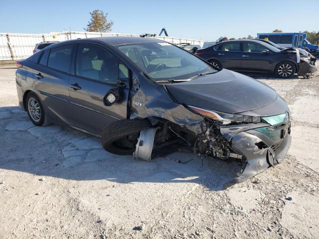 Photo 4 from auction – 2018 TOYOTA PRIUS PRIME with VIN JTDKARFP4J3071460