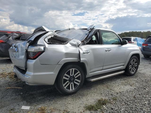 Photo 3 from auction – 2019 TOYOTA 4RUNNER SR with VIN JTEZU5JR4K5209636