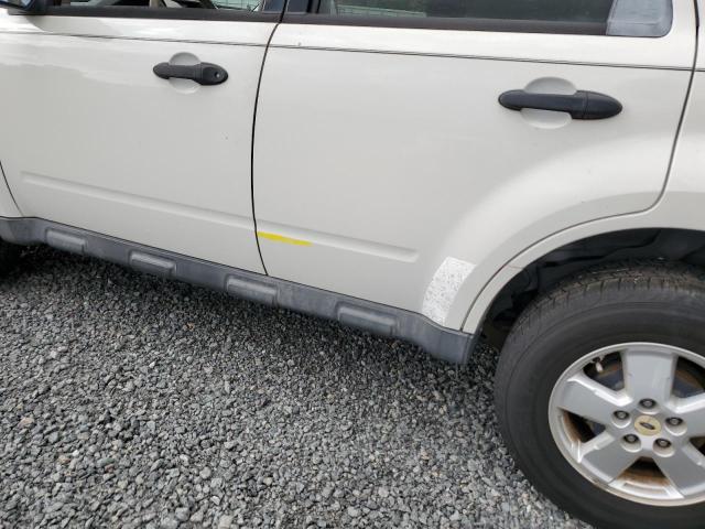 Photo 13 from auction – 2010 FORD ESCAPE XLS with VIN 1FMCU0C77AKC27892