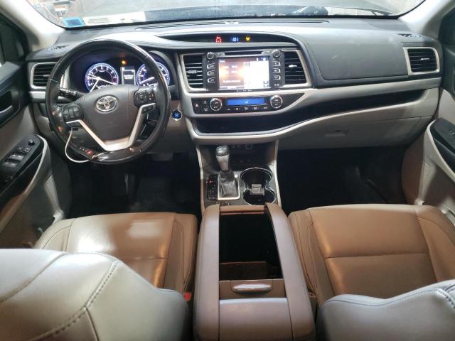 Photo 8 from auction – 2017 TOYOTA HIGHLANDER with VIN 5TDJZRFH9HS476588