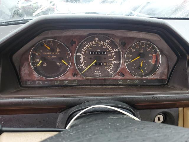 Photo 9 from auction – 1993 MERCEDES-BENZ 400 E with VIN WDBEA34EXPB944380
