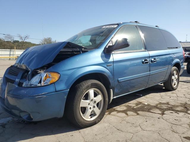 DODGE GRAND CARA 2005 with VIN 2D4GP44L05R288222 - Photo from auction