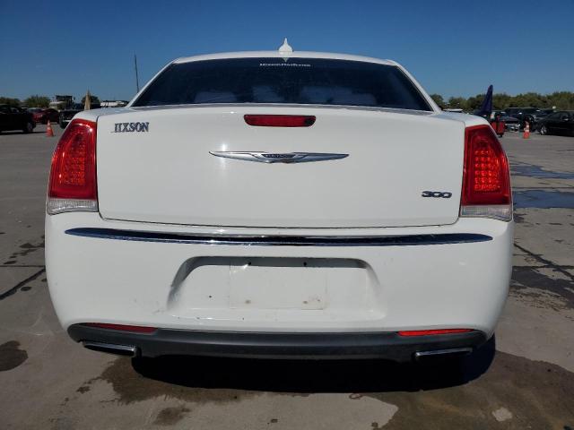 Photo 6 from auction – 2015 CHRYSLER 300 LIMITE with VIN 2C3CCAAG4FH792037