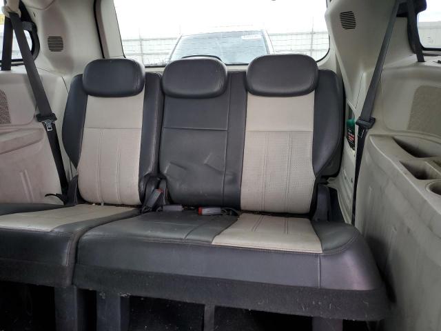Photo 10 from auction – 2010 CHRYSLER TOWN & COU with VIN 2A4RR8D16AR320617