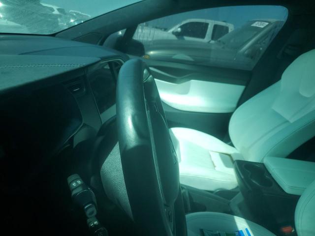 Photo 9 from auction – 2020 TESLA MODEL X with VIN 5YJXCBE40LF239454