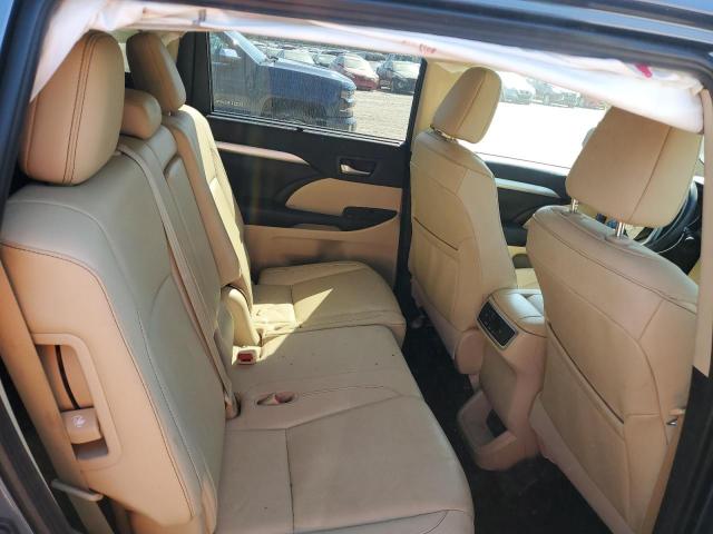 Photo 11 from auction – 2019 TOYOTA HIGHLANDER with VIN 5TDJGRFH4KS062468