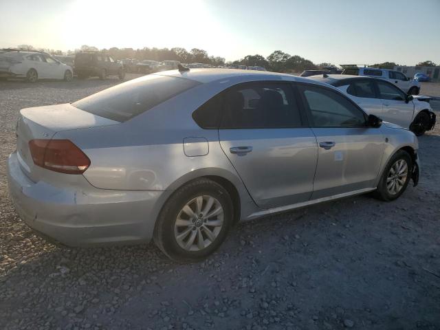 Photo 3 from auction – 2015 VOLKSWAGEN PASSAT S with VIN 1VWAT7A36FC011103