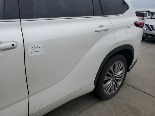 Photo 13 from auction – 2021 TOYOTA HIGHLANDER with VIN 5TDFZRAH2MS040012