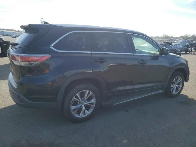 Photo 3 from auction – 2015 TOYOTA HIGHLANDER with VIN 5TDJKRFH7FS156512