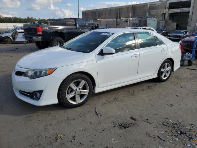 TOYOTA CAMRY L 2014 with VIN 4T1BF1FK3EU864882 - Photo from auction