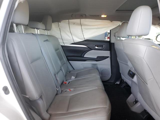 Photo 11 from auction – 2015 TOYOTA HIGHLANDER with VIN 5TDKKRFH8FS108957