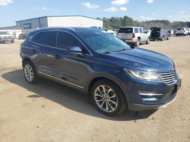 Photo 4 from auction – 2016 LINCOLN MKC SELECT with VIN 5LMCJ2C98GUJ31673
