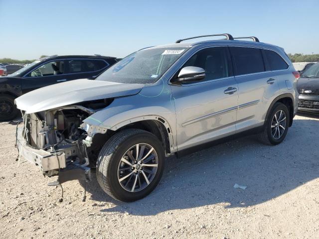 TOYOTA HIGHLANDER 2019 with VIN 5TDJZRFH1KS953070 - Photo from auction