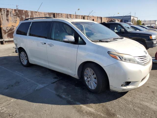 Photo 4 from auction – 2015 TOYOTA SIENNA XLE with VIN 5TDYK3DC4FS649275