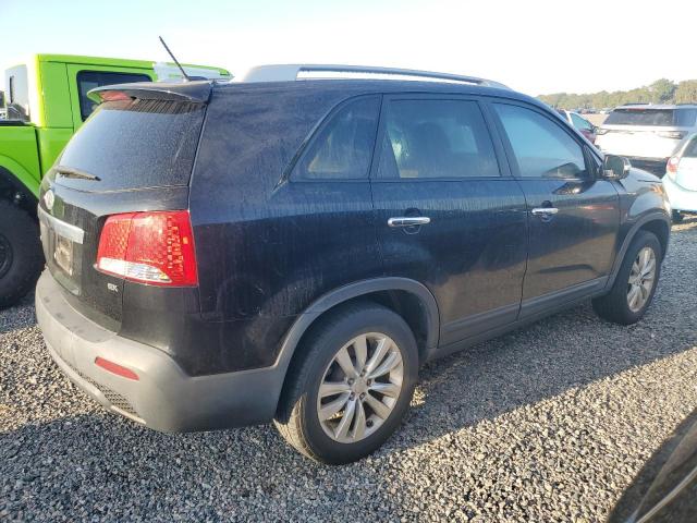 Photo 3 from auction – 2011 KIA SORENTO EX with VIN 5XYKU3A11BG182875
