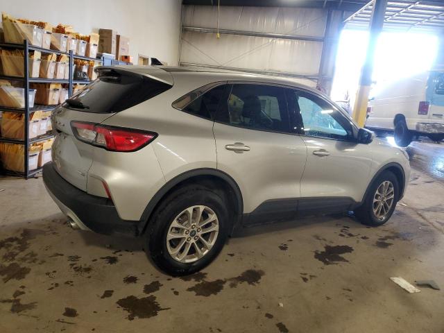 Photo 3 from auction – 2020 FORD ESCAPE SE with VIN 1FMCU9G66LUA28782