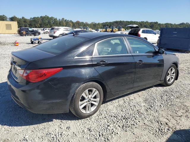 Photo 3 from auction – 2011 HYUNDAI SONATA with VIN 5NPEB4ACXBH212586