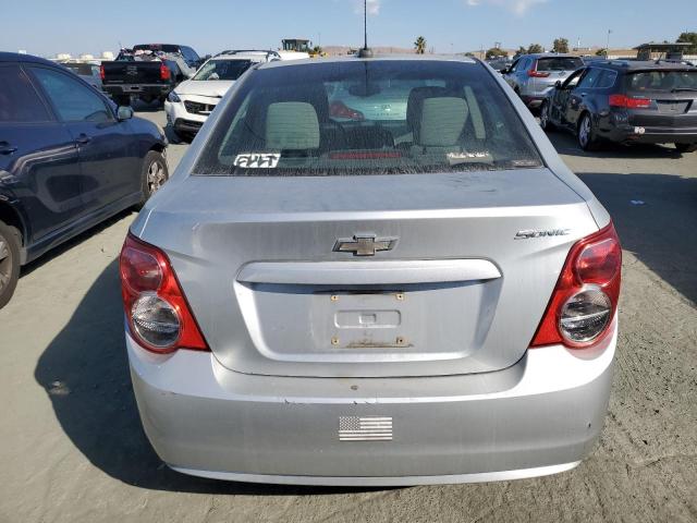 Photo 6 from auction – 2015 CHEVROLET SONIC LS with VIN 1G1JA5SG1F4133739