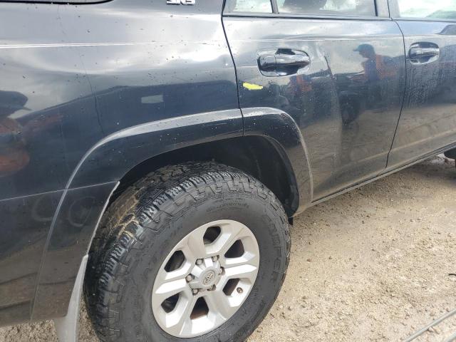 Photo 13 from auction – 2014 TOYOTA 4RUNNER SR with VIN JTEBU5JR7E5196841