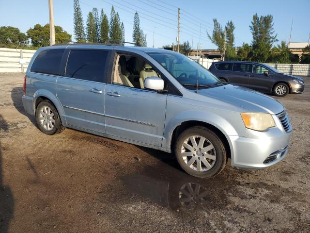 Photo 4 from auction – 2013 CHRYSLER TOWN & COU with VIN 2C4RC1BG4DR722694