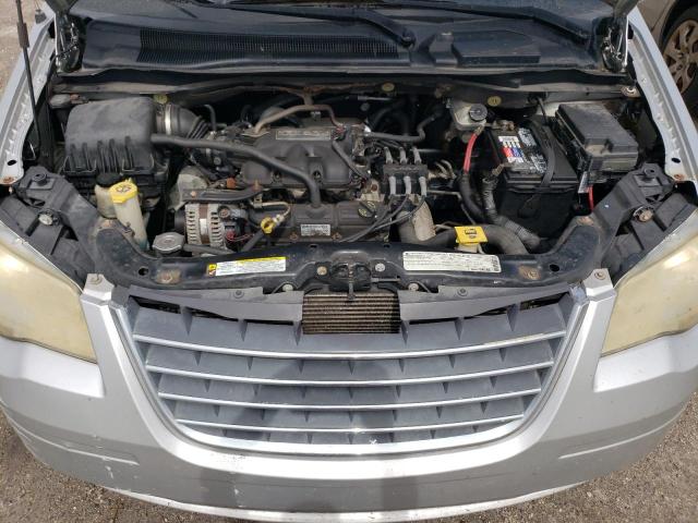 Photo 12 from auction – 2010 CHRYSLER TOWN & COU with VIN 2A4RR5D10AR217658