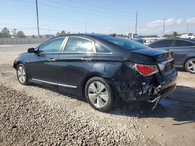 Photo 2 from auction – 2013 HYUNDAI SONATA HYB with VIN KMHEC4A41DA079258