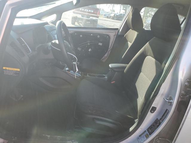 Photo 7 from auction – 2017 KIA FORTE LX with VIN 3KPFK4A76HE124462
