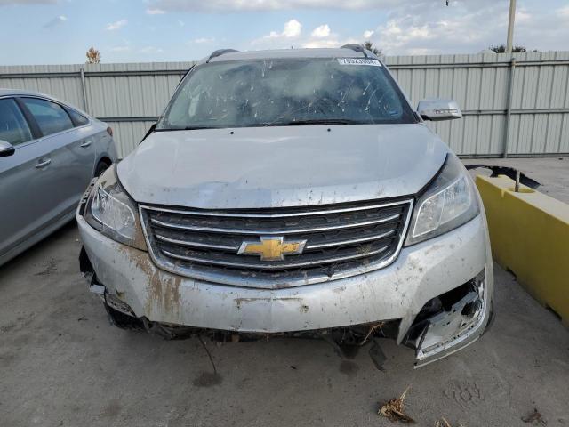Photo 5 from auction – 2017 CHEVROLET TRAVERSE L with VIN 1GNKVGKD3HJ289780