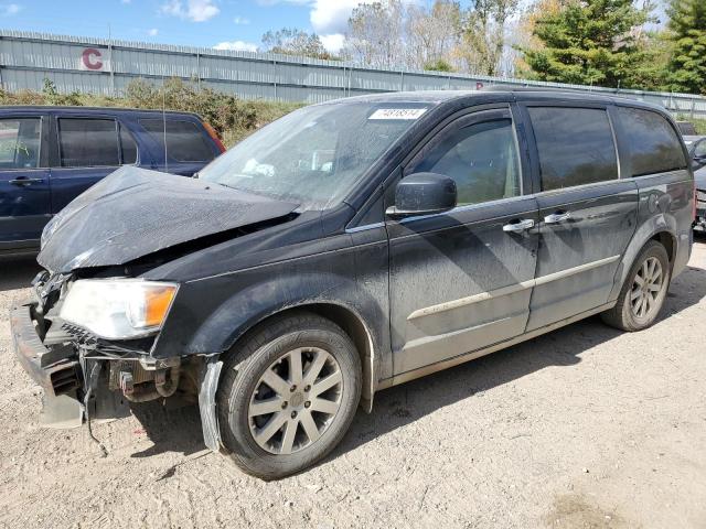 Photo 1 from auction – 2015 CHRYSLER TOWN & COU with VIN 2C4RC1BG1FR535044