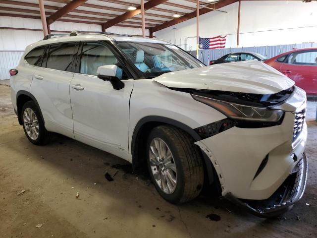 Photo 4 from auction – 2023 TOYOTA HIGHLANDER with VIN 5TDXBRCH8PS111160