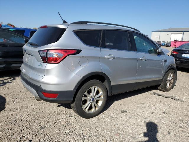 Photo 3 from auction – 2018 FORD ESCAPE SE with VIN 1FMCU0GD7JUA52841