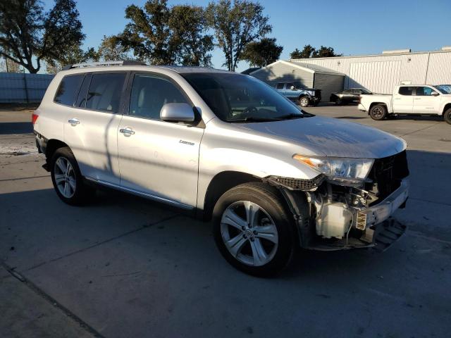 Photo 4 from auction – 2013 TOYOTA HIGHLANDER with VIN 5TDDK3EH9DS251873