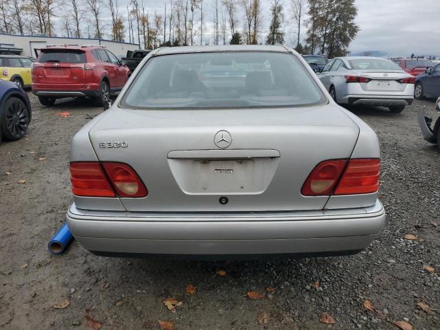 Photo 6 from auction – 1999 MERCEDES-BENZ E 320 with VIN WDBJF65H5XA906877