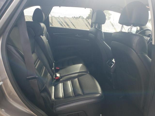 Photo 11 from auction – 2018 KIA SORENTO EX with VIN 5XYPH4A55JG386225