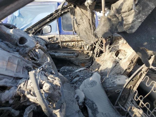Photo 7 from auction – 2002 TOYOTA CAMRY LE with VIN JTDBF30K820007677
