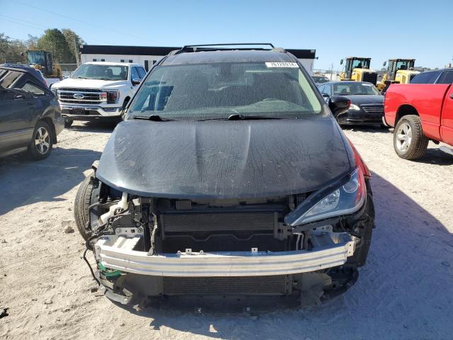 Photo 5 from auction – 2018 CHRYSLER PACIFICA T with VIN 2C4RC1FG7JR103688