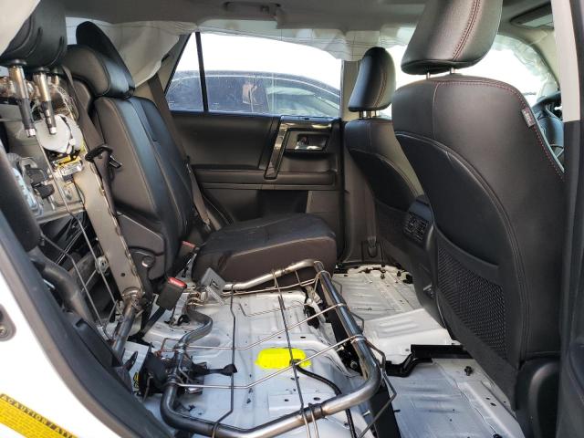 Photo 11 from auction – 2020 TOYOTA 4RUNNER SR with VIN JTEBU5JR1L5754762