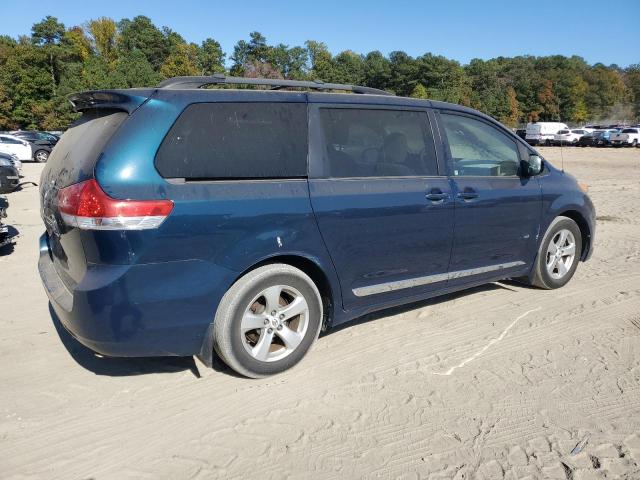 Photo 3 from auction – 2012 TOYOTA SIENNA LE with VIN 5TDKK3DC5CS217702
