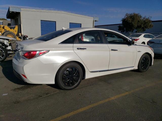 Photo 3 from auction – 2013 HYUNDAI SONATA HYB with VIN KMHEC4A42DA101588