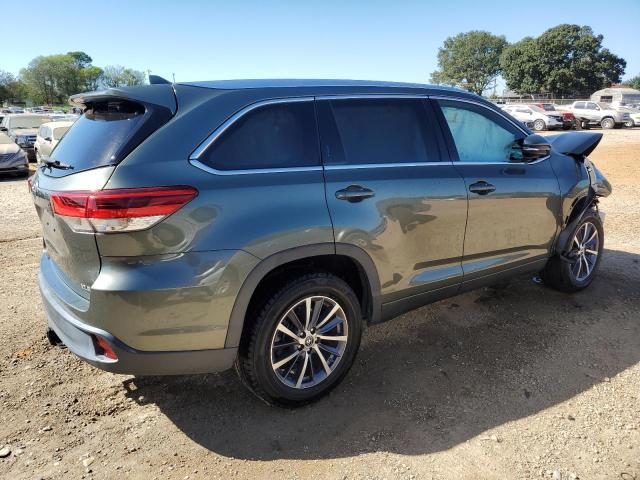 Photo 3 from auction – 2017 TOYOTA HIGHLANDER with VIN 5TDKZRFH1HS192683