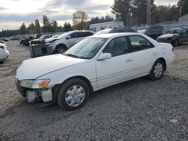 TOYOTA CAMRY CE 2000 with VIN JT2BG22K3Y0441575 - Photo from auction