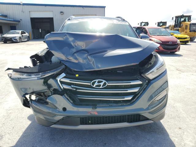 Photo 5 from auction – 2017 HYUNDAI TUCSON LIM with VIN KM8J33A28HU328179