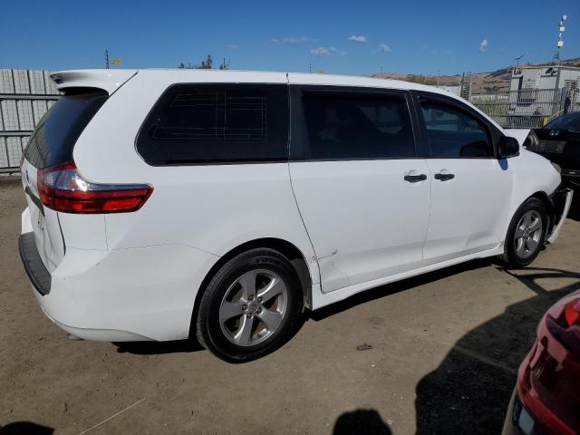 Photo 3 from auction – 2017 TOYOTA SIENNA with VIN 5TDZZ3DC3HS776294