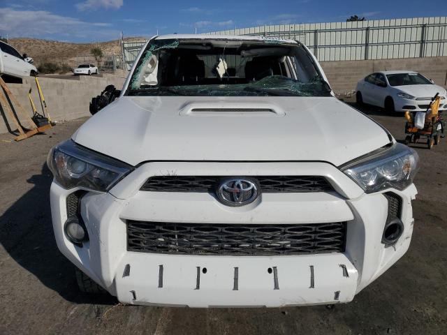 Foto 5 de la subasta – 2016 TOYOTA 4RUNNER SR con VIN JTEBU5JR0G5368596