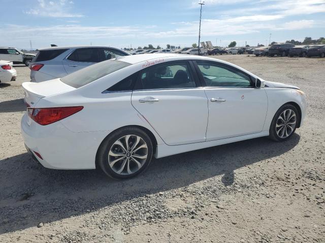 Photo 3 from auction – 2014 HYUNDAI SONATA SE with VIN 5NPEC4AB7EH843899
