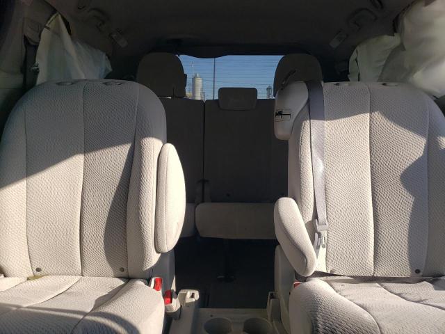 Photo 10 from auction – 2011 TOYOTA SIENNA LE with VIN 5TDKK3DC4BS101678