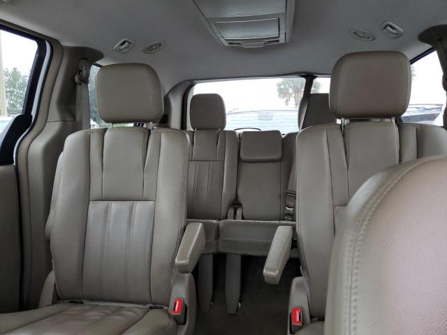 Photo 10 from auction – 2016 CHRYSLER TOWN & COU with VIN 2C4RC1BG1GR295916