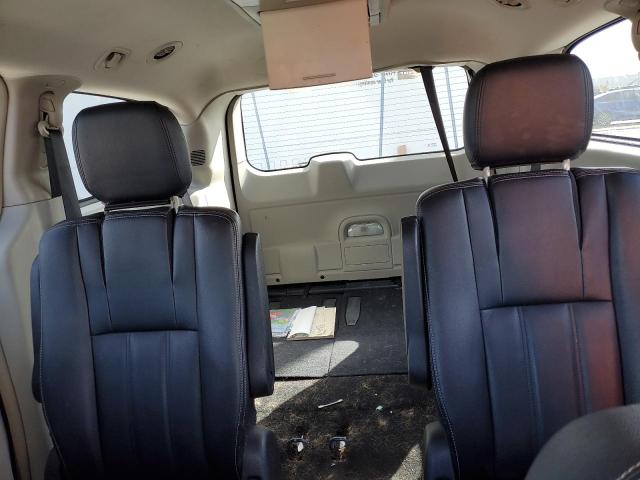 Photo 10 from auction – 2016 CHRYSLER TOWN & COU with VIN 2C4RC1BG9GR246401